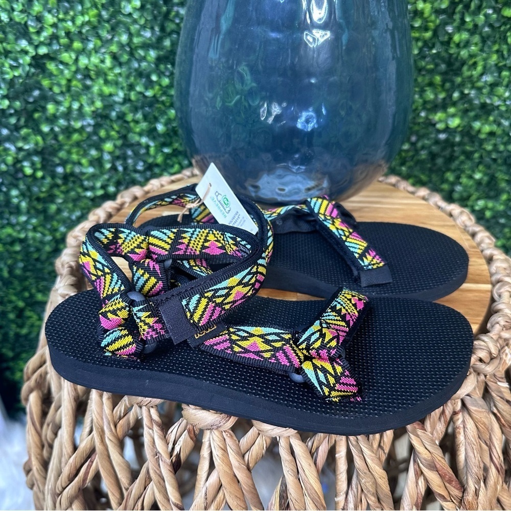 Teva nwt - Picture 8 of 13